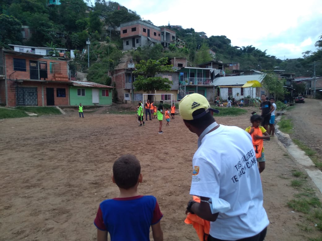 Fusem-fútbol en el Barrio Veraneras